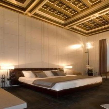 Piazza Del Gesu' Luxury Suites Rome Exterior photo