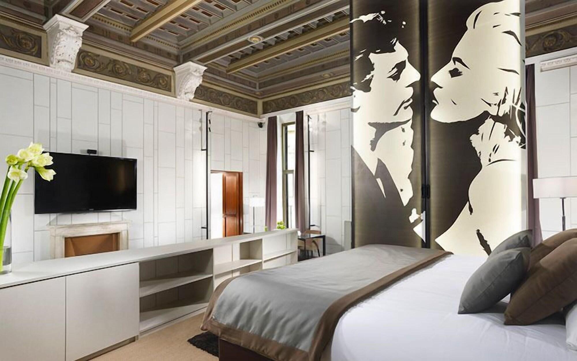 Piazza Del Gesu' Luxury Suites Rome Exterior photo