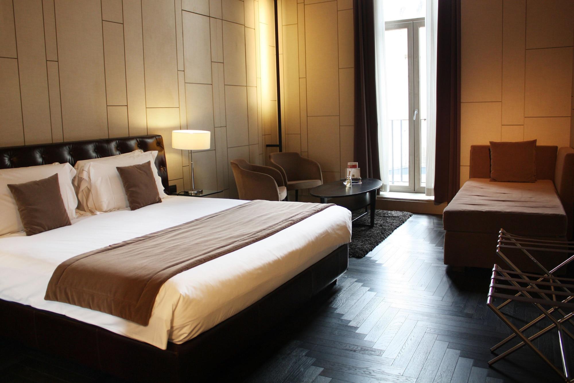 Piazza Del Gesu' Luxury Suites Rome Exterior photo