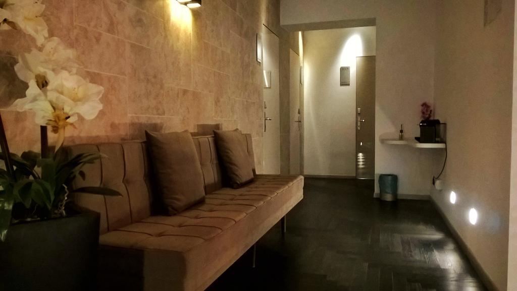 Piazza Del Gesu' Luxury Suites Rome Exterior photo
