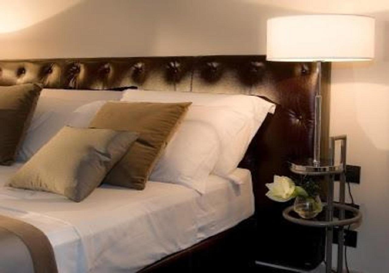 Piazza Del Gesu' Luxury Suites Rome Exterior photo