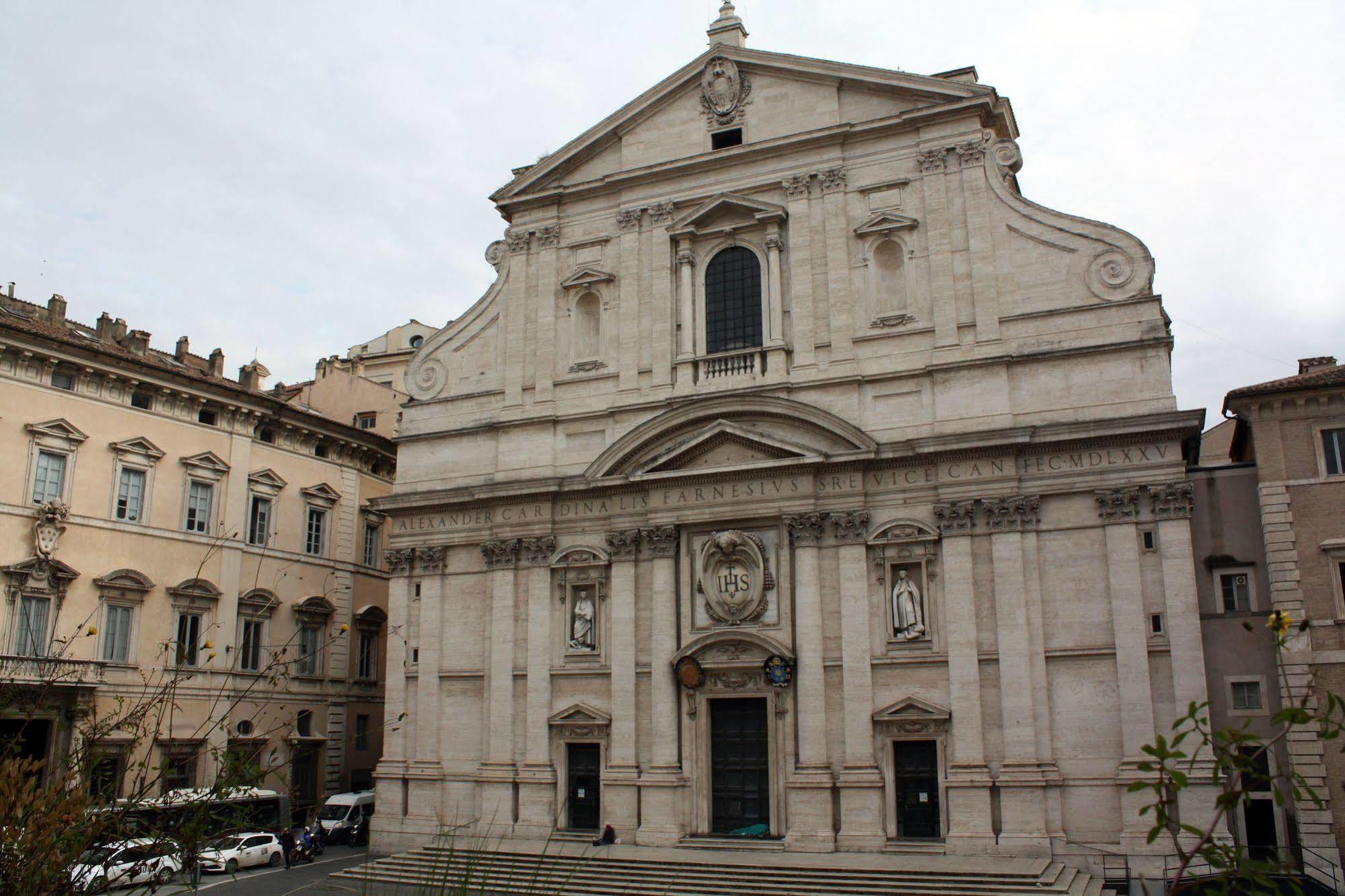 Piazza Del Gesu' Luxury Suites Rome Exterior photo