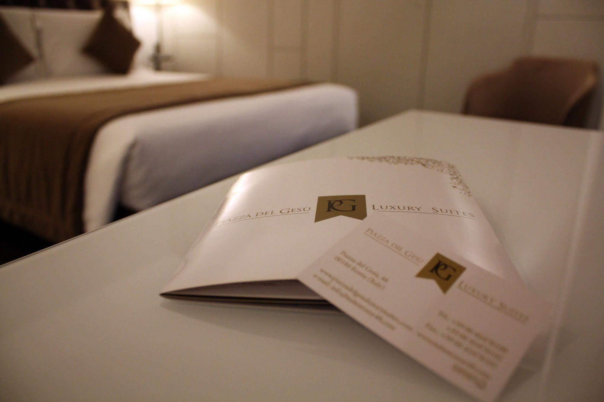 Piazza Del Gesu' Luxury Suites Rome Exterior photo